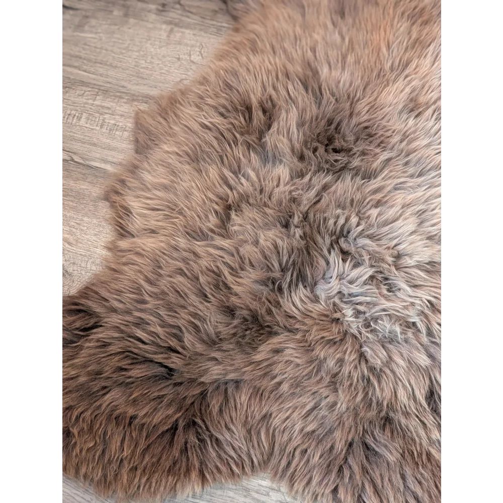 DE13❤️46" x 26" Gorgeous Fluffy British Sheepskin