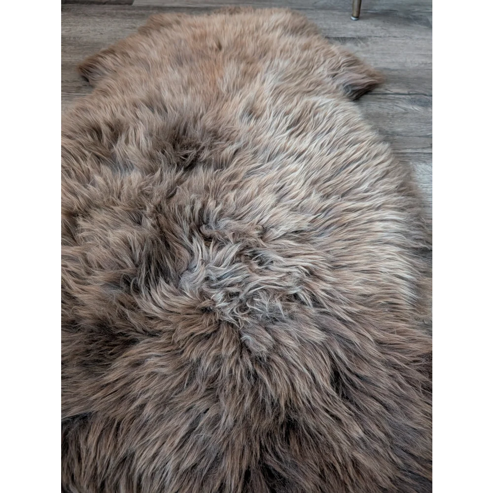 DE13❤️46" x 26" Gorgeous Fluffy British Sheepskin