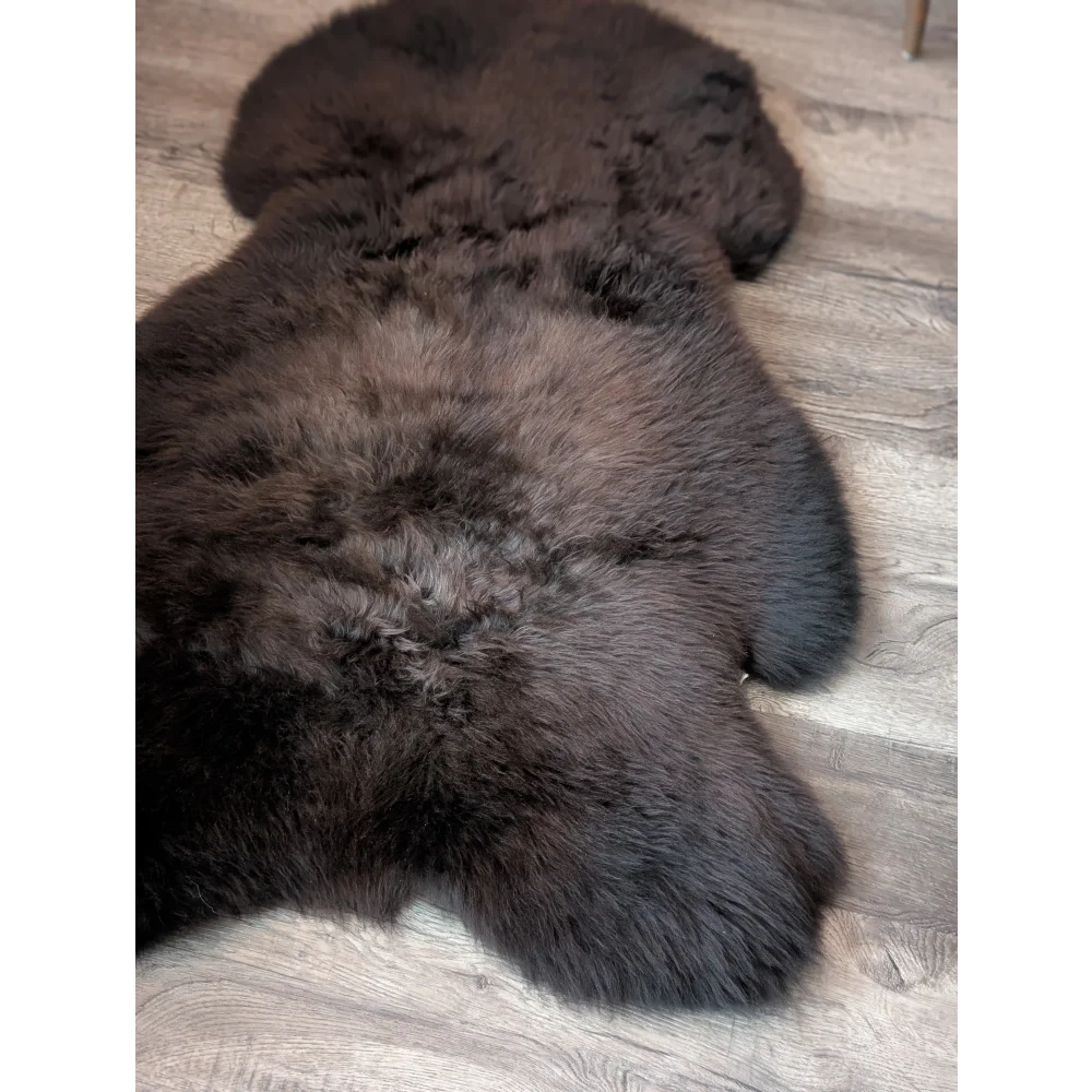 DE17❤️44.5" x 27.5" Gorgeous Fluffy British Sheepskin