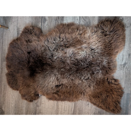DE20❤️42" x 27" Gorgeous Fluffy British Sheepskin