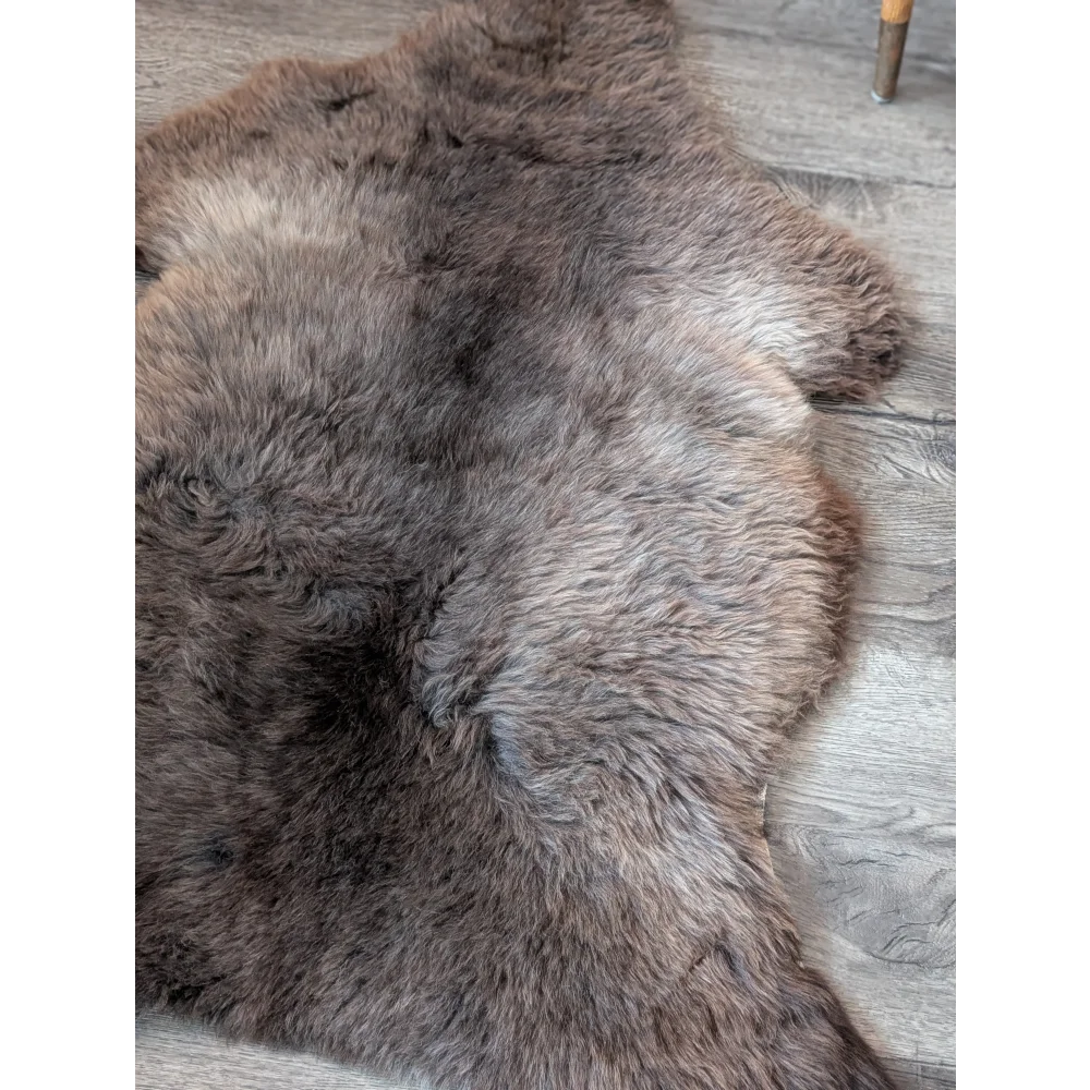 DE21❤️46" x 26" Gorgeous Fluffy British Sheepskin