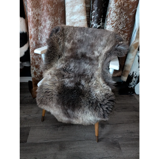 DE3❤️43.5" x 29" Gorgeous Fluffy British Sheepskin