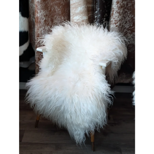 DE35❤️52" x 32" Natural White Icelandic Sheepskin