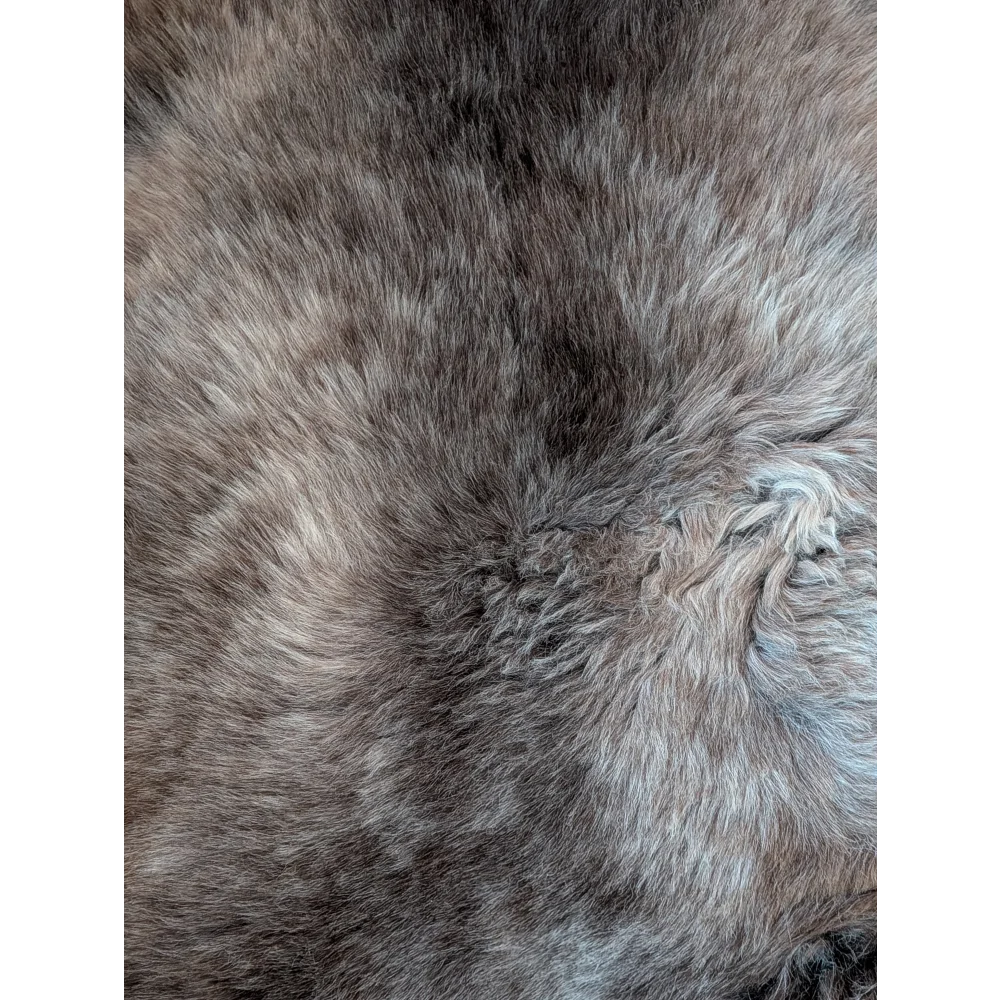 DE4❤️44" x 30" Gorgeous Fluffy British Sheepskin