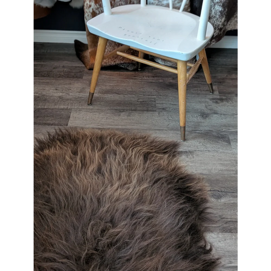 DE47❤️61" x 34" Gorgeous Massive Bronze Icelandic Sheepskin
