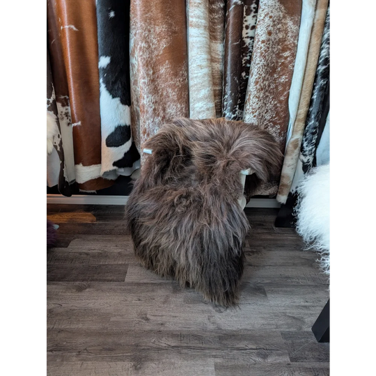 DE47❤️61" x 34" Gorgeous Massive Bronze Icelandic Sheepskin