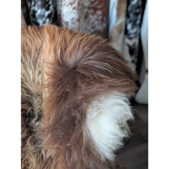 DE50❤️60" x 38" Gorgeous Massive Bronze Icelandic Sheepskin