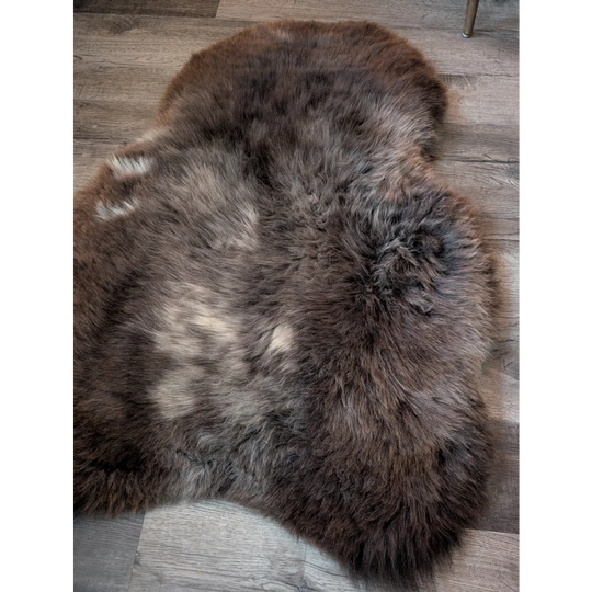 DE6❤️43" x 30" Gorgeous Fluffy British Sheepskin