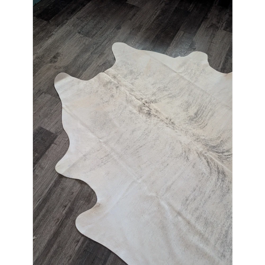 Large white cowhide rug es11 with natural edges and subtle grayish brown markings perfect for beautiful rugs