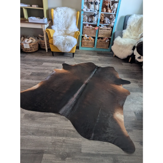 Large cowhide rug es14 with natural brown and black textured unprocessed surface perfect for beautiful rugs