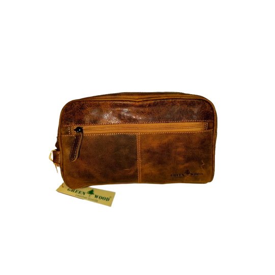 Spacious Leather Banff toiletry bag in brown wax pull-up leather