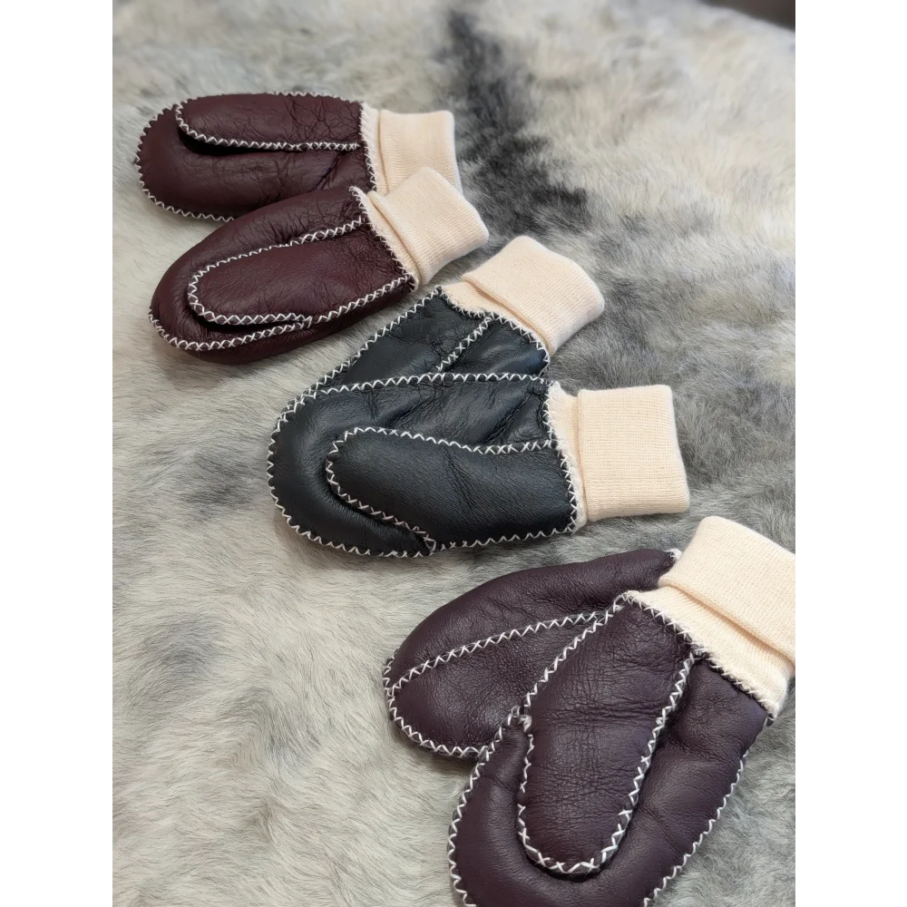 Fabulous Sheepskin kids Mittens