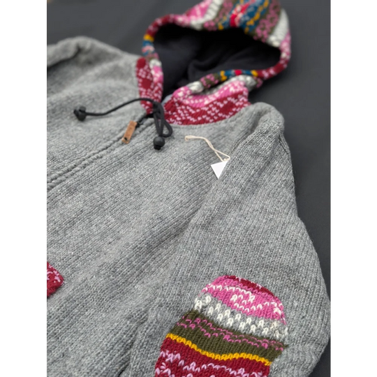 Cozy gray wave cardigan in colorful knit with Zealand wool drawstring hood