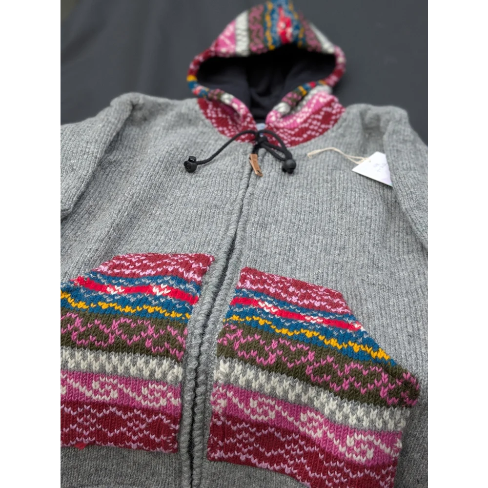 Colorful Fair Isle gray hooded wave cardigan in Zealand wool