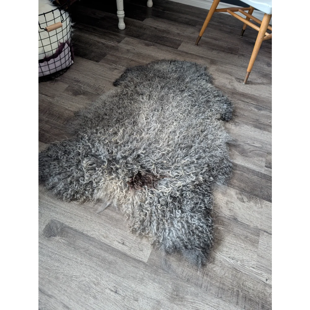 Gotland sheepskin rug 54x33 gray white natural texture