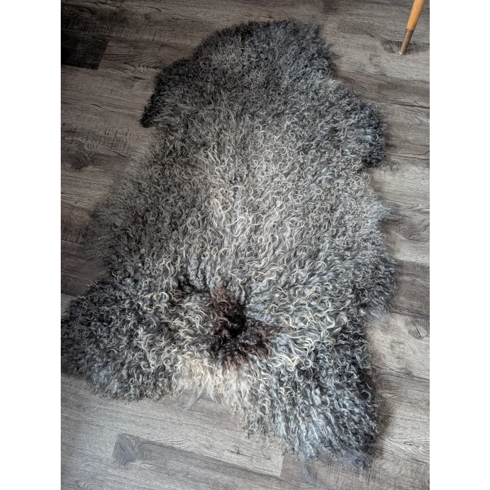 Natural gray and white Gotland sheepskin rug, 52x31 inches, from Oliver Luxury Sheepskins