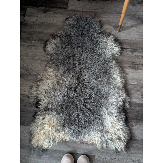 Gotland sheepskin rug 52x31 with soft grey natural texture
