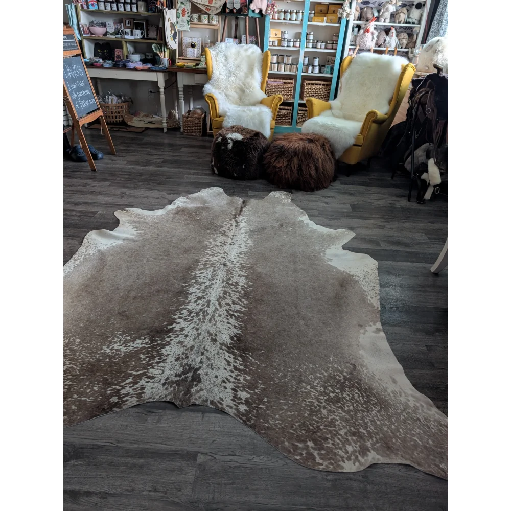 Beautiful extra large cowhide rug greymix925 with natural brown and white spotted pattern perfect large cowhide