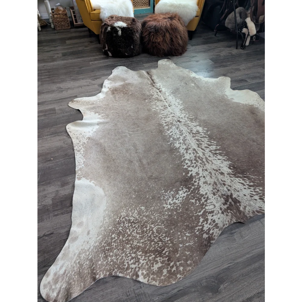 Natural brown and white speckled extra large cowhide rug greymix 925 perfect for beautiful rugs lovers