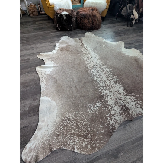 Natural brown and white speckled extra large cowhide rug greymix 925 perfect for beautiful rugs lovers