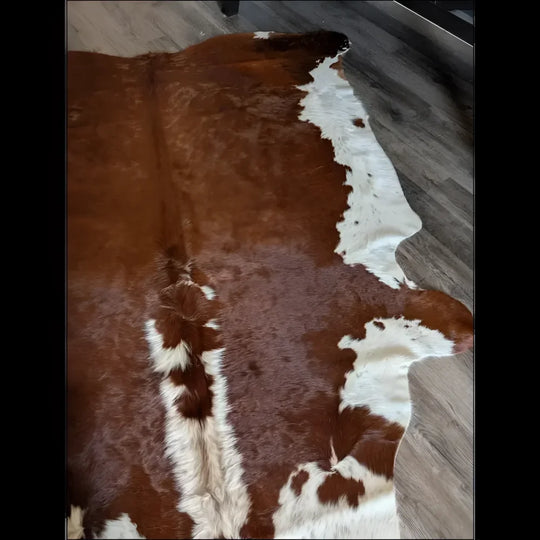 Extra large Hereford#109 cowhide rug, brown white patches, soft underfoot
