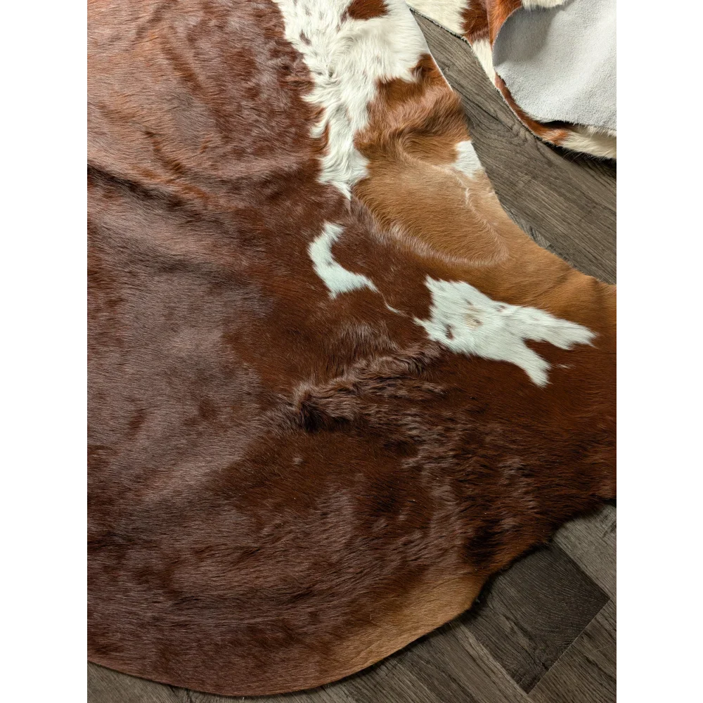 Extra large cowhide rug Hereford#198 with brown white patches soft underfoot