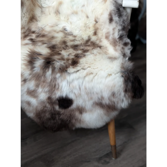 J20❤️44" x 32" Gorgeous Fluffy British Sheepskin