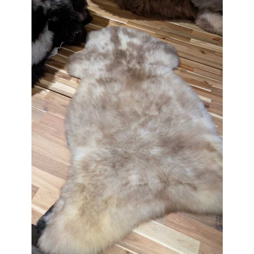 JA10❤️45" x 25" Gorgeous Fluffy British Sheepskin