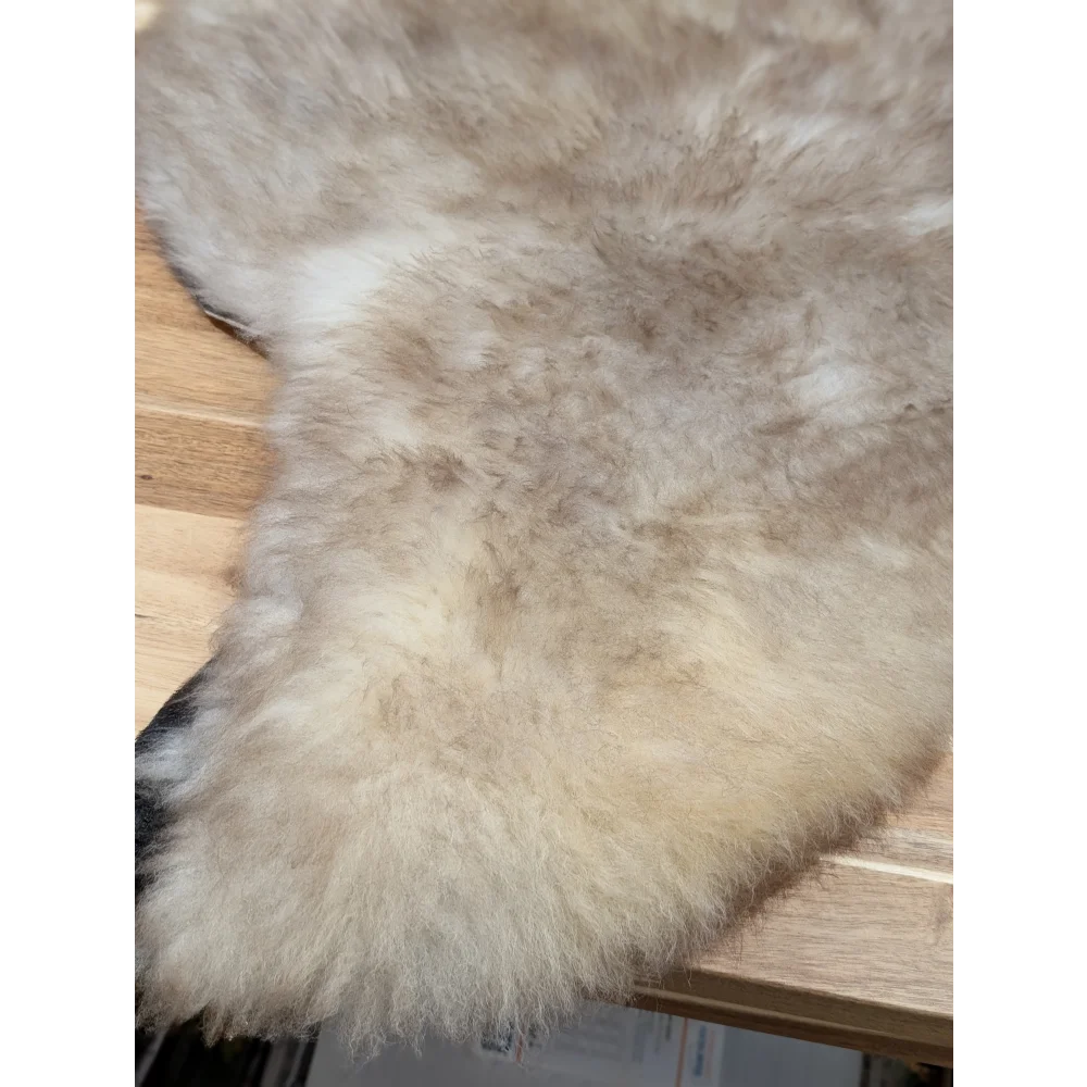 JA10❤️45" x 25" Gorgeous Fluffy British Sheepskin