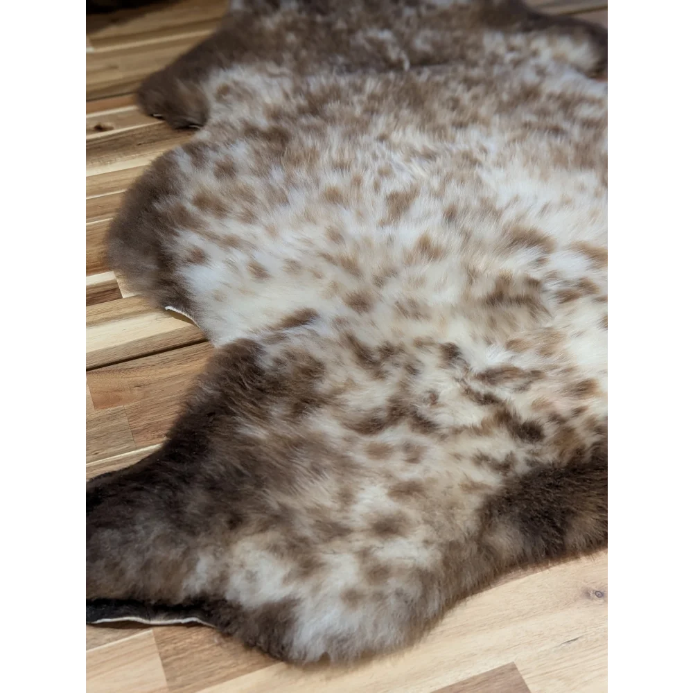 JA7❤️45" x 28.5" Gorgeous Fluffy British Sheepskin