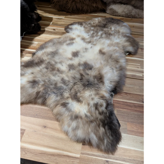 JA8❤️46" x 25" Gorgeous Fluffy British Sheepskin