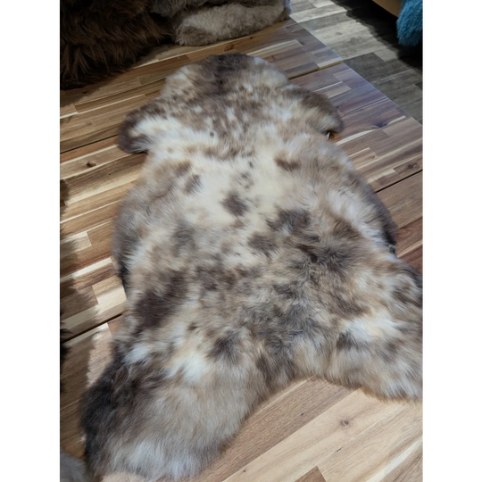 JA8❤️46" x 25" Gorgeous Fluffy British Sheepskin