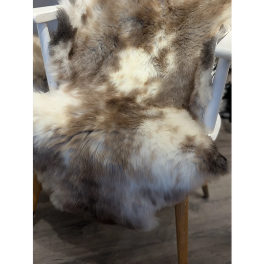JA9❤️45" x 27" Gorgeous Fluffy British Sheepskin