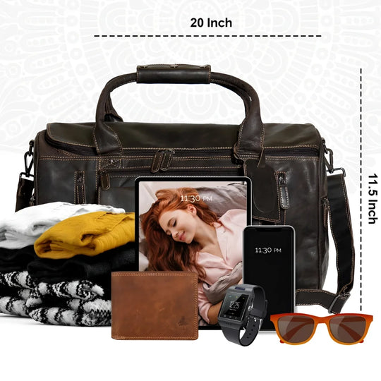 Large leather weekender bag with vintage casual look and big main compartment