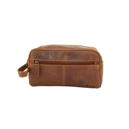 Spacious Leather Banff toiletry bag in brown wax pull-up leather