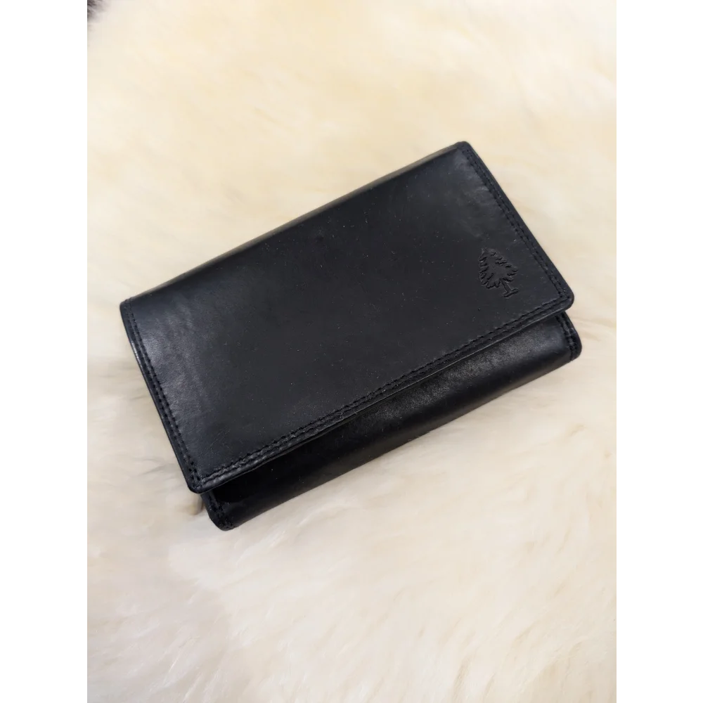 Angus Oliver sheen black sheepskin leather wallet with logo