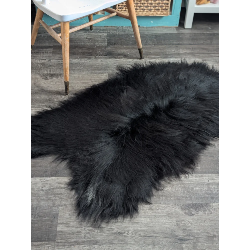 Black fluffy luv34❤️ large soft icelandic sheepskin rug with natural shape and long wool for cozy decor
