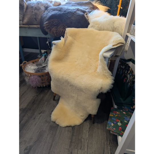 M5 53"x 31" Massive Medical Sheepskins
