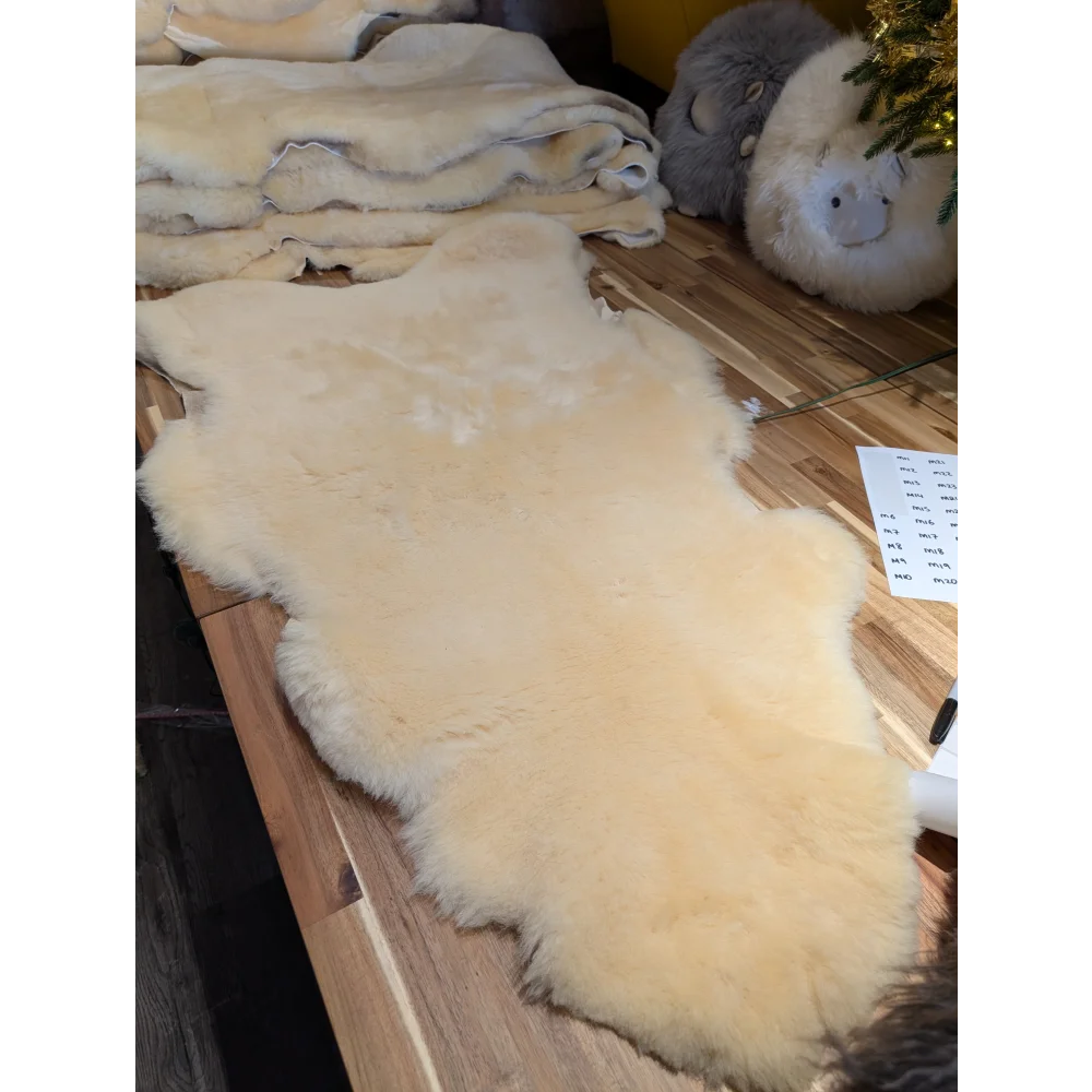 M5 53"x 31" Massive Medical Sheepskins