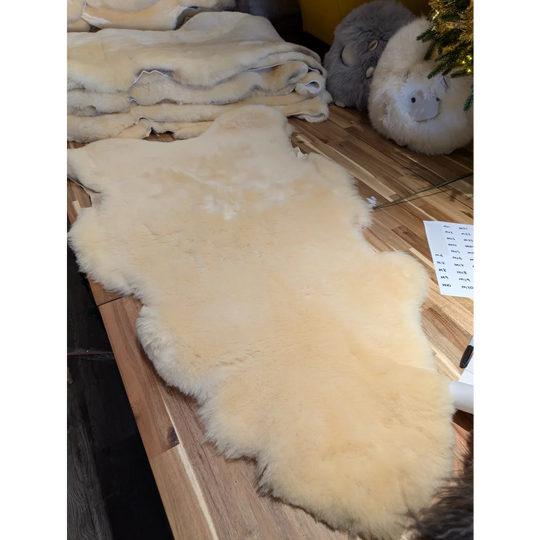 M5 53"x 31" Massive Medical Sheepskins
