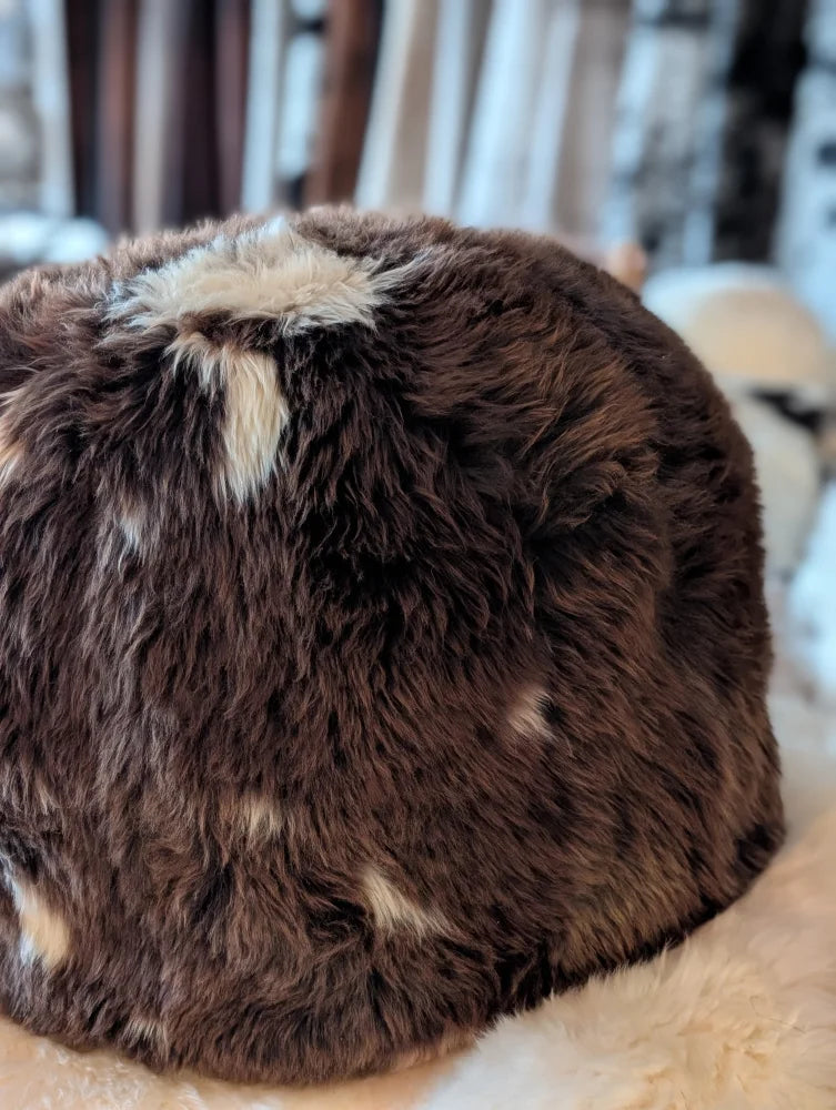 Natural British Ottoman Angus Oliver brown white sheepskin fur hat pouf