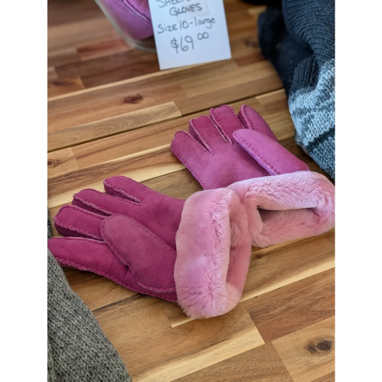 Brilliant shade pink sheepskin gloves with fur and cashmere lining, size large