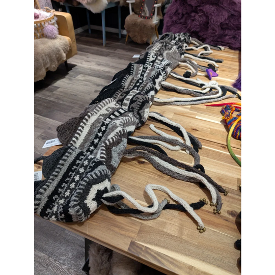 Black and white fair isle wool hats scarf with tassels