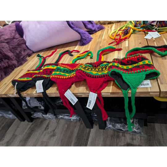 Rasta knitted dog harnesses with wool hats patterns