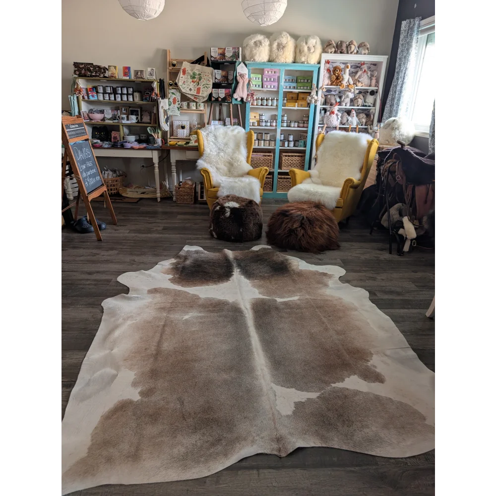 Reddish498 extra large natural-toned cowhide rug with white light and dark brown patches large cowhide 96 by 85 inches