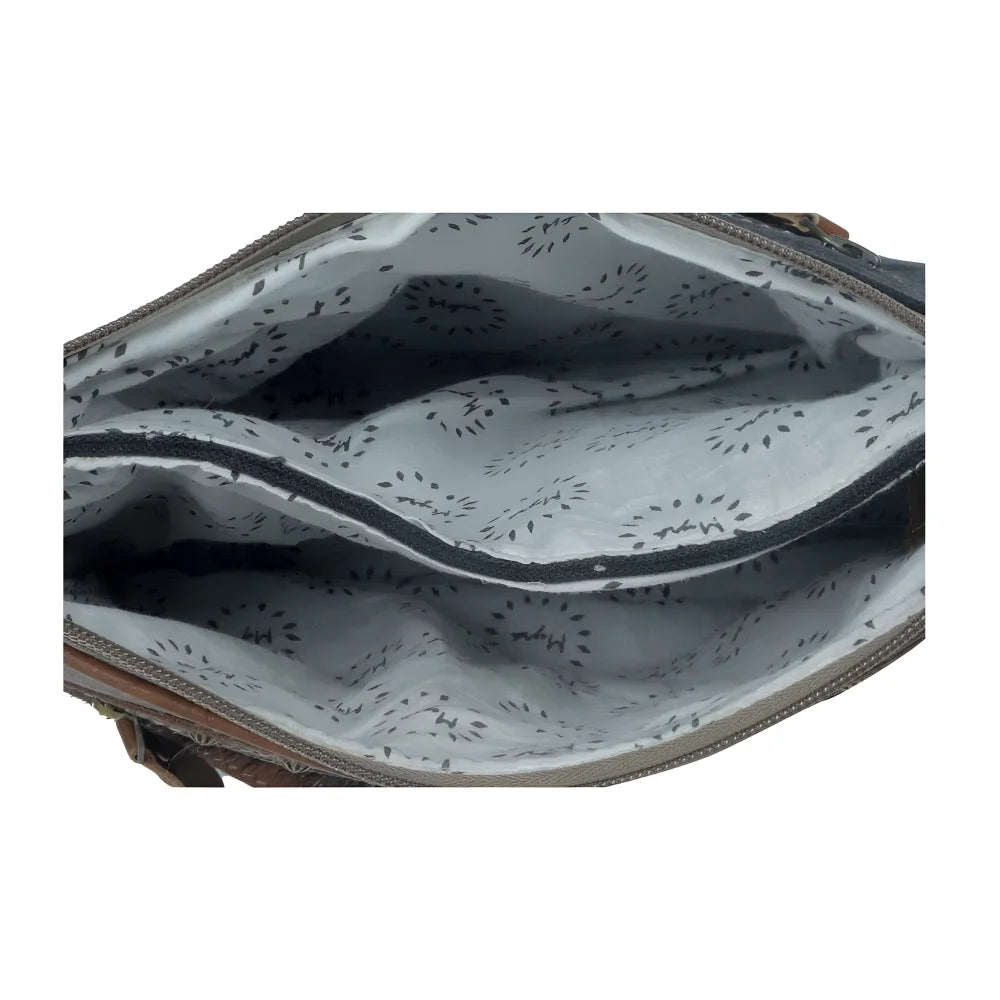 Remarkable hairon bag interior: real cowhide with gray patterned lining