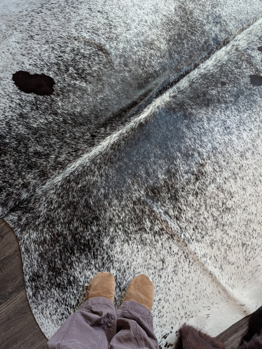 Salty#3❤️ 90" x 81" Extra Large Cowhide Rug