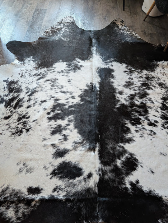 Salty#5❤️ 91" x 80" Extra Large Cowhide Rug