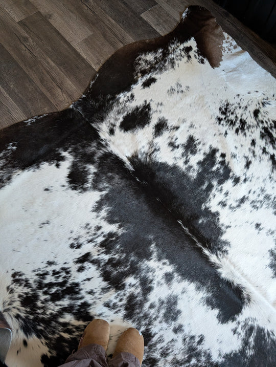 Salty#5❤️ 91" x 80" Extra Large Cowhide Rug