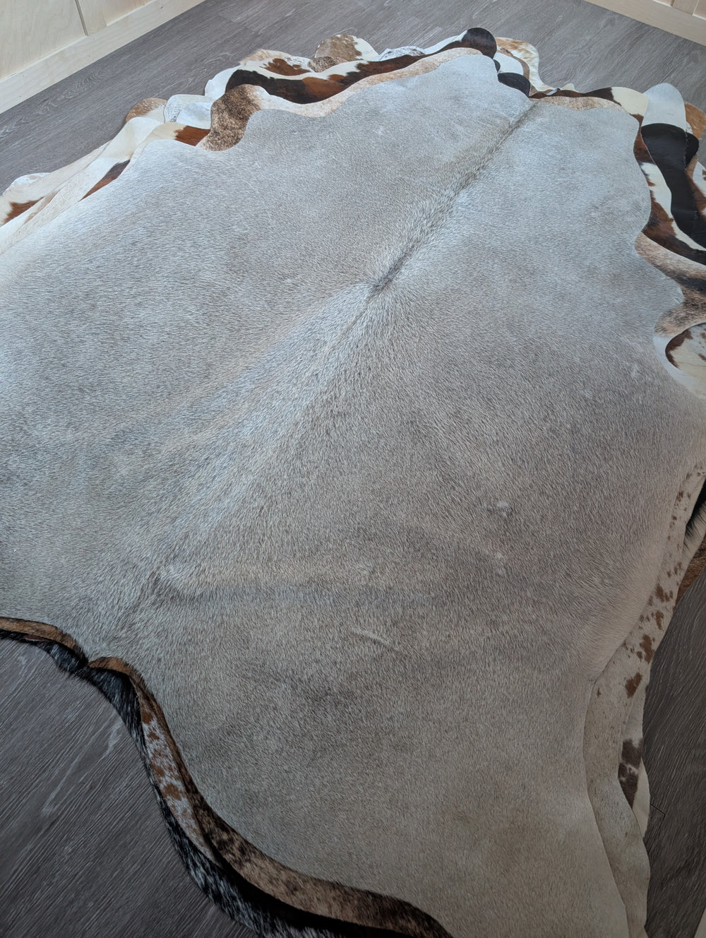 #406 ❤️ 77.5" x 66" Lovely Cowhide Rug